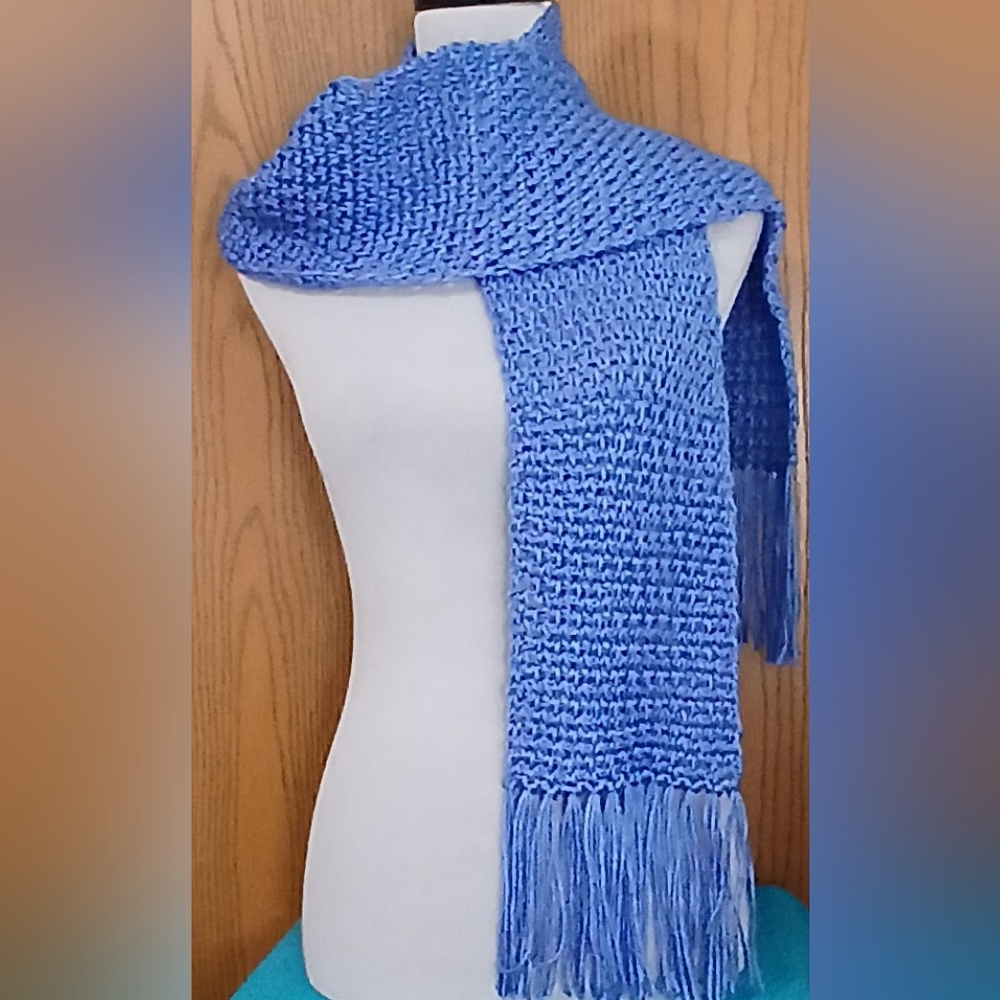 NEW Handcrafted crocheted scarf